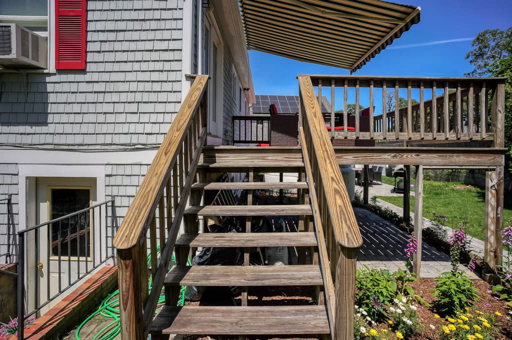 Inca Gardens back deck