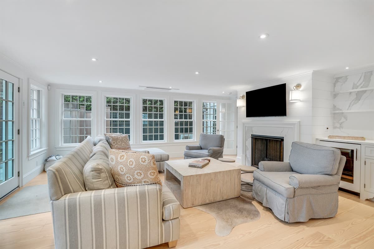 West Living Area