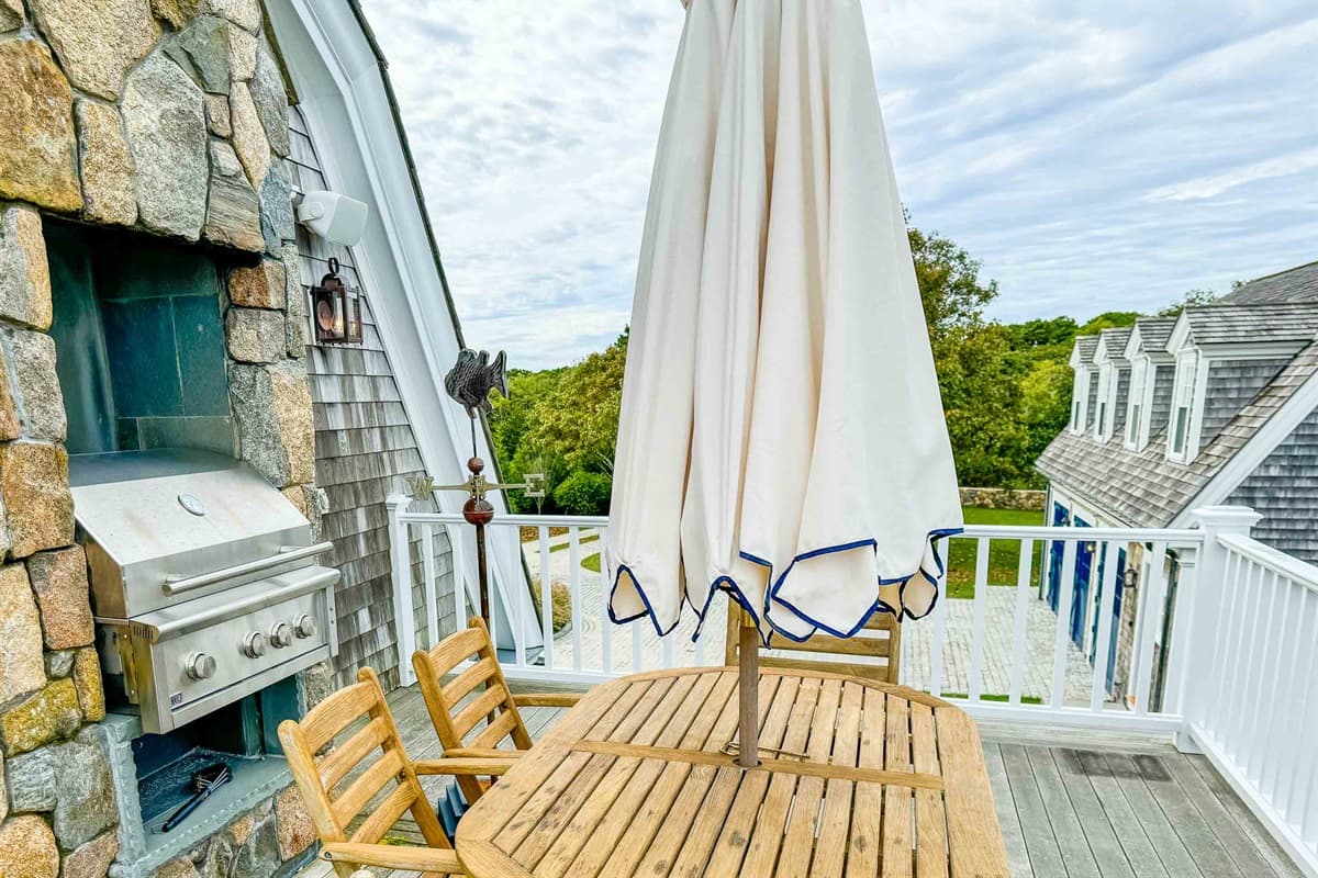 Kitchen Deck